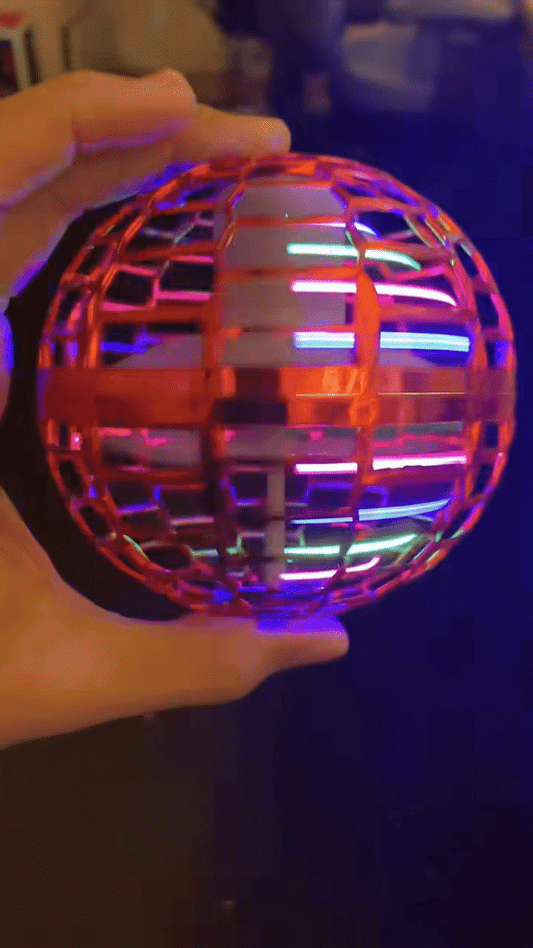 Flynova - PRO Flying Spinner Ball TrendyZone